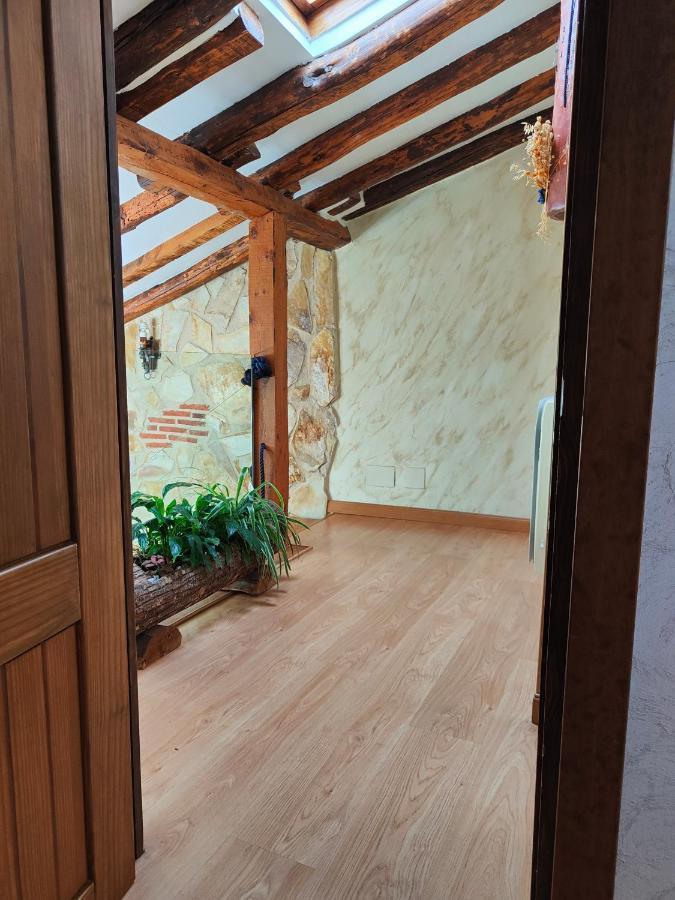 Casa Vieja Tabanera A 8 Min De Segoia ξενώνας Tabanera del Monte Εξωτερικό φωτογραφία